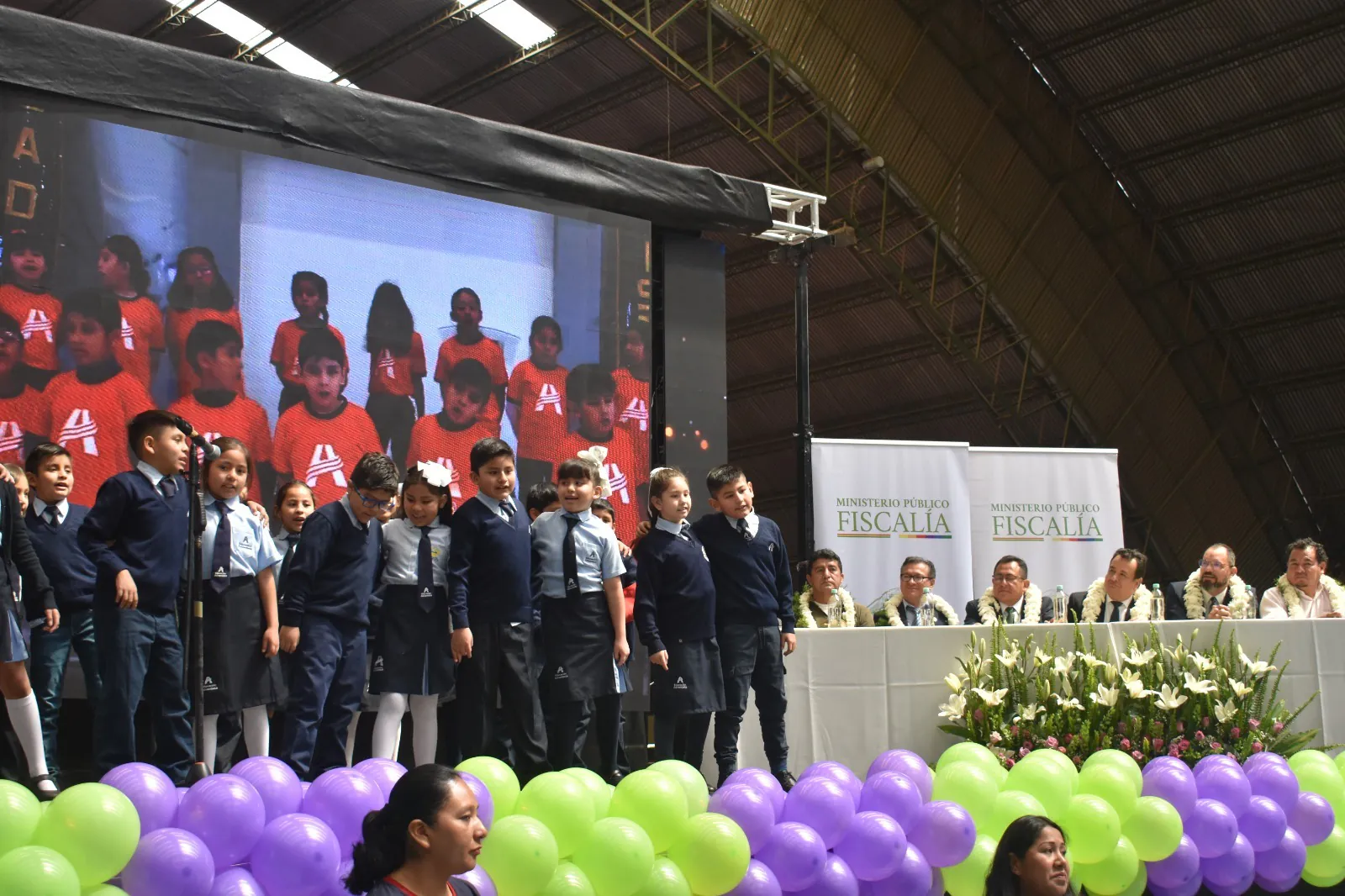 MASIVA PARTICIPACIÓN EN COCHABAMBA, DURANTE LA SOCIALIZACIÓN DEL PROYECTO DE LEY PARA LA «PROTECCIÓN DE LA INTEGRIDAD SEXUAL DE NIÑAS, NIÑOS Y ADOLESCENTES EN ENTORNOS DIGITALES».