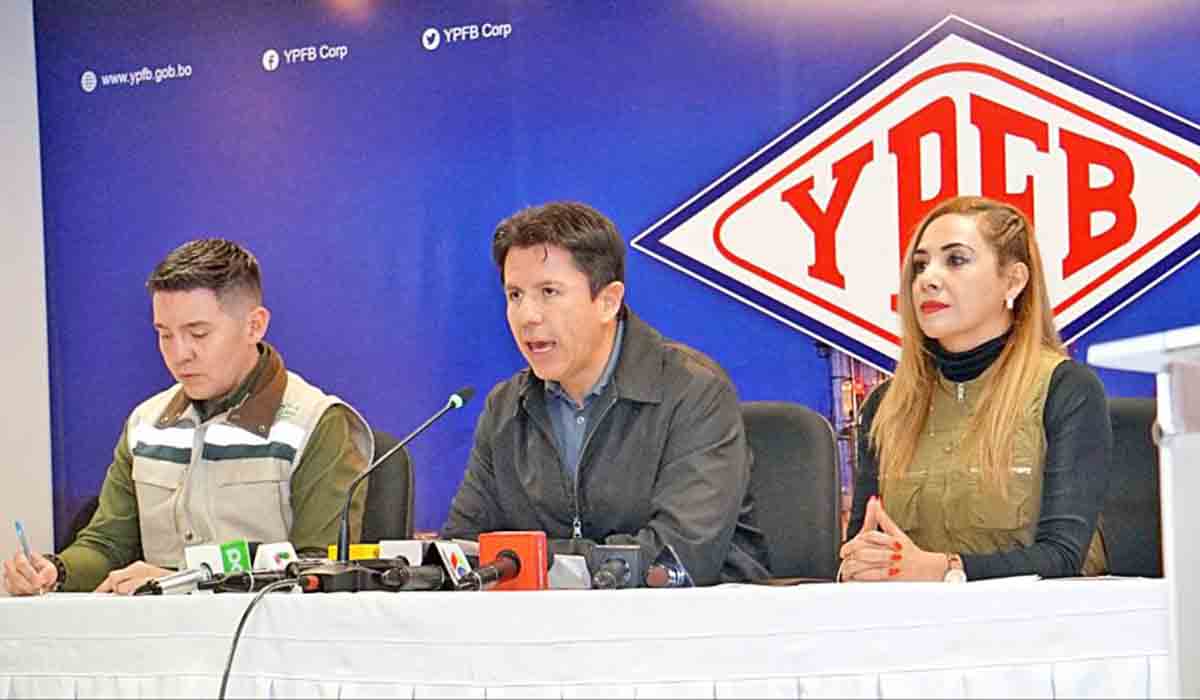 YPFB niega contrabando de carburantes y Aduana ve venganza en demanda de exfuncionarios