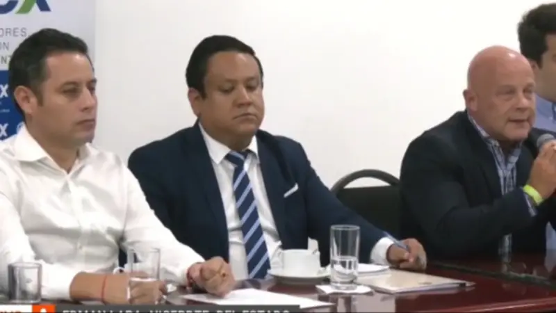 Vicepresidente Lara plantea liberar exportaciones y utilizar biotecnología tras reunión con la Cadex
