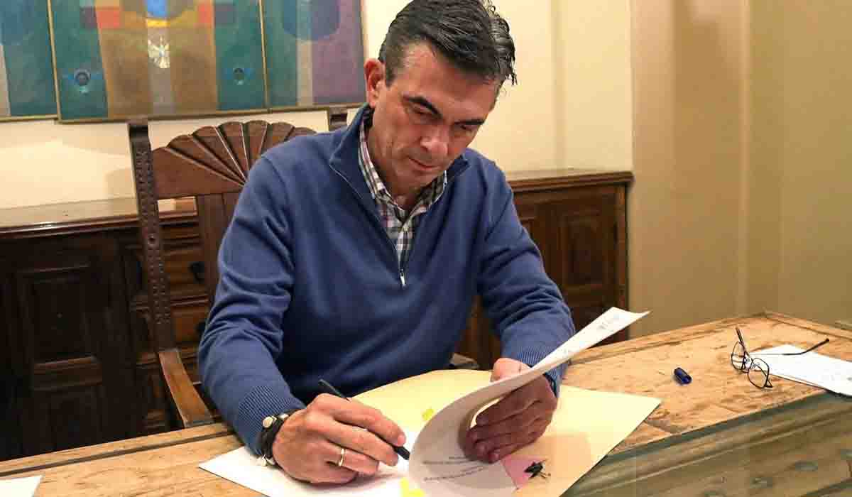 PAZ PROMULGA LEY QUE AUTORIZA FINANCIAMIENTO DE $us 118 MILLONES PARA INFRAESTRUCTURA VIAL